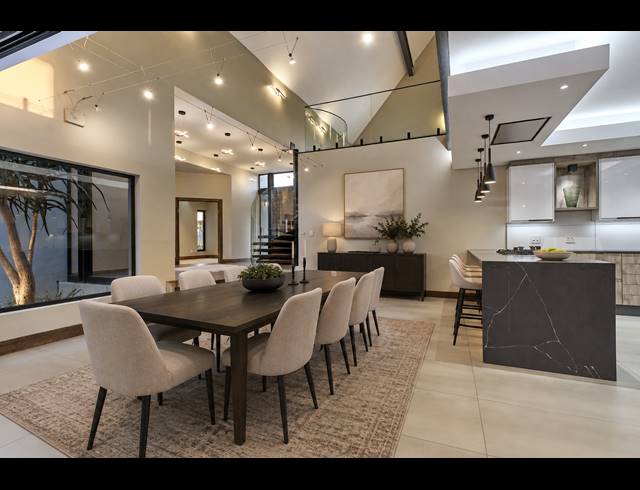 4 BEDROOM HOUSE FOR SALE IN CARLSWALD NORTH ESTATE
